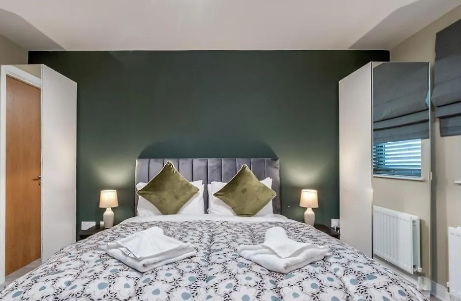 Central Belfast Apartments, Victoria Place Apartment