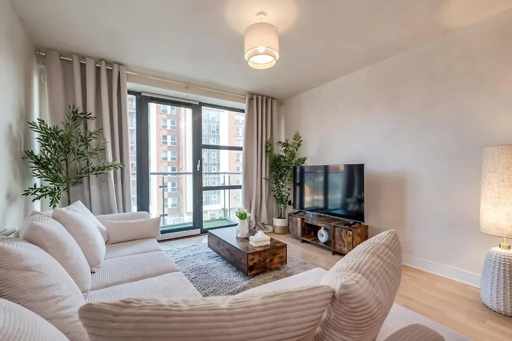 Central Belfast Apartments, Victoria Place 0*,  United Kingdom