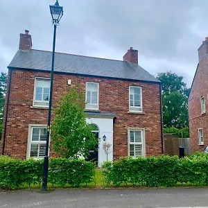 12 Hartley Hall Greenisland